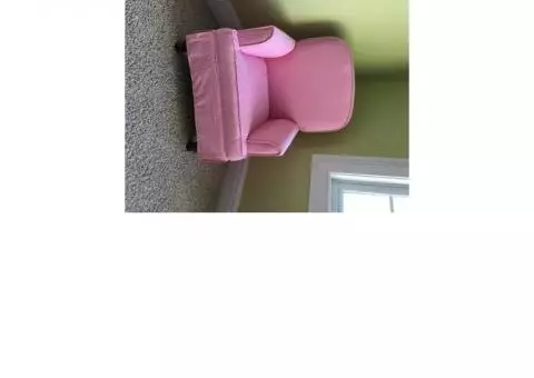 Pink toddler chair.